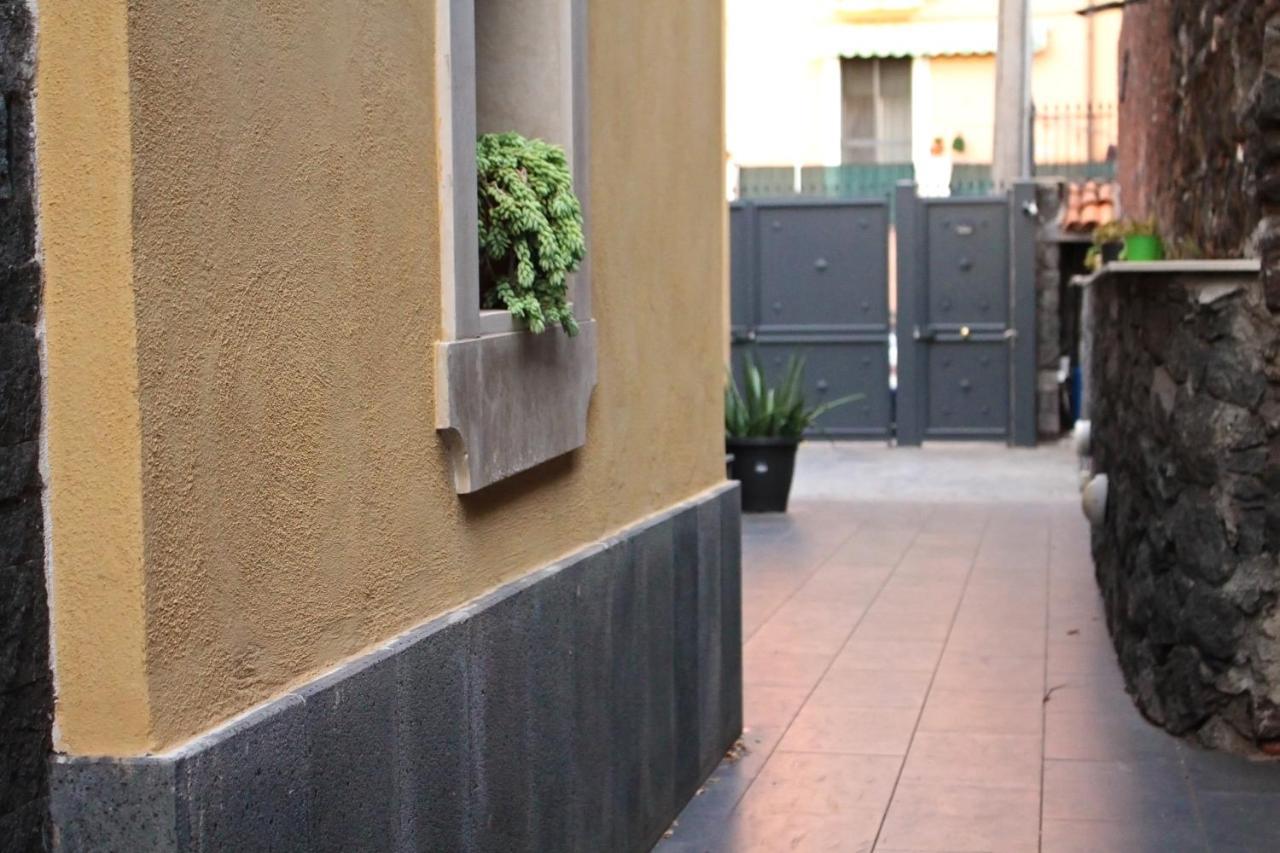La Pietra Nera - Etna Home CTA Exterior foto